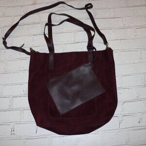 🍷 Burgundy Suede Shoulder Tote w/ Attached Wallet · 13x15" ·